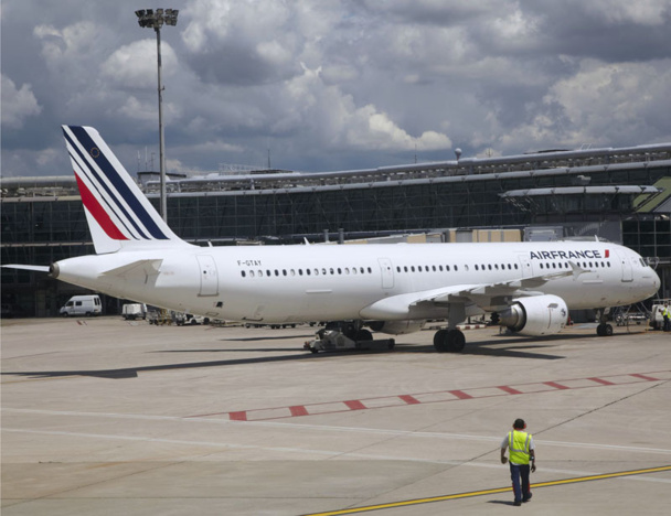 La compagnie mère ne s’est pas montrée avare de ses deniers, même si ceux-ci sont maintenant comptés. Air France subventionne en effet le Comité d’Entreprise à hauteur de 3,11% de la masse salariale alors que la loi Auroux fixe un plancher de … 0,2% - Philippe Delafosse DR La compagnie mère ne s’est pas montrée avare de ses deniers, même si ceux-ci sont maintenant comptés. Air France subventionne en effet le Comité d’Entreprise à hauteur de 3,11% de la masse salariale alors que la loi Auroux fixe un plancher de … 0,2% - Philippe Delafosse DR
