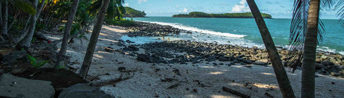 G&us shooters – © Guyane Evasion / Plage Iles du Salut G&us shooters – © Guyane Evasion / Plage Iles du Salut