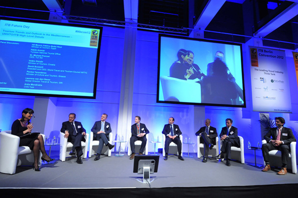 La tenue de grandes conférences rassemblant des orateurs internationaux, telles que la conférence d’Exceltur à Madrid ou la Berlin Convention à ITB permet d'attirer davantage de visiteurs/clients - DR : ITB Berlin La tenue de grandes conférences rassemblant des orateurs internationaux, telles que la conférence d’Exceltur à Madrid ou la Berlin Convention à ITB permet d'attirer davantage de visiteurs/clients - DR : ITB Berlin