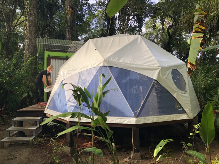 Andrea Sanchez Campos, propriétaire du Glamping Dome, une femme entreprenante /photo JDL Andrea Sanchez Campos, propriétaire du Glamping Dome, une femme entreprenante /photo JDL