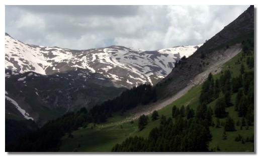 La France affiche un recul en raison de la chute tardive de la neige