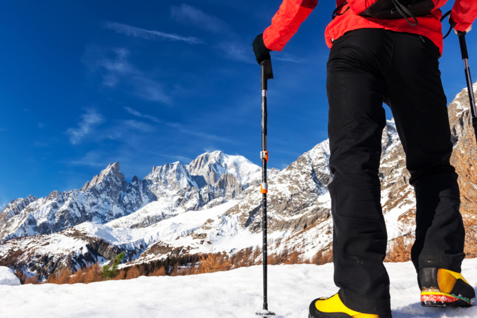 En savoie, un premier confinement a amputé la saison d’hiver 2019/2020 de 20 % d’activité, puis une saison d’été essentiellement concentrée sur août se terminant encore par un recul de 20 % /crédit DepositPhoto