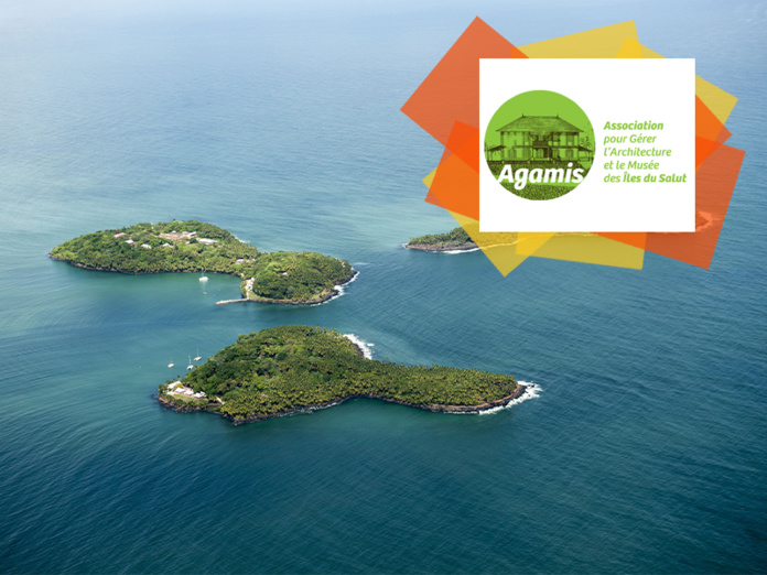 CNES - © Optic Vidéo/ 2013 vue aérienne des îles du Salut