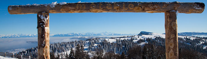 Panorama sur le chaine des Alpes et le Mont d'Or à Métabief - ©Sophie Cousin