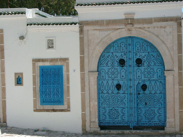 Du 1er janvier au 10 mars 2013 le trafic touristique, toutes nationalités confondues a enregistré une baisse de - 1,6 % par rapport à 2012 et de - 17,4 % par  rapport  2010. - Photo Sidi Bou Saïd JdL