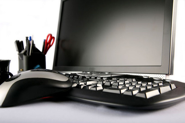 60% des Français partis en 2012, soit 18,6 millions, ont préparé leurs séjours en ligne - DR : Fotolia 60% des Français partis en 2012, soit 18,6 millions, ont préparé leurs séjours en ligne - DR : Fotolia