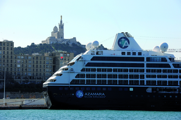 Le paquebot Azamara Quest en escale au J4, Marseille, vendredi 5 avril 2013 - DR : Port de Marseille-Fos