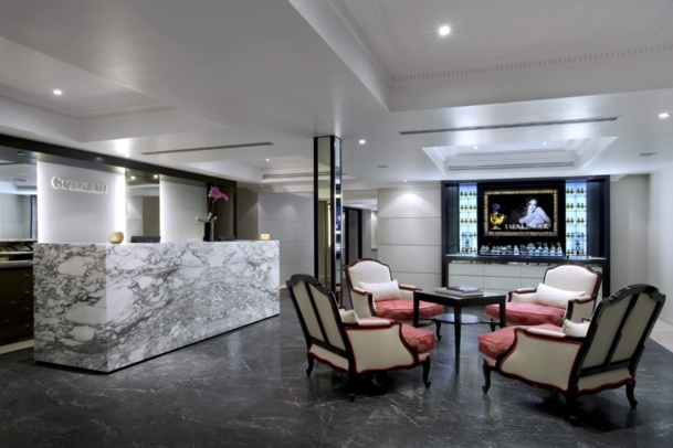 Entre ligne épurée et classicisme revisité, le spa du Trianon Place se marrie bien au voisinage. ©DR Entre ligne épurée et classicisme revisité, le spa du Trianon Place se marrie bien au voisinage. ©DR