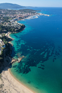 © Editions Corse / Propriano, ses plages, son port © Editions Corse / Propriano, ses plages, son port