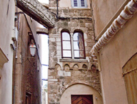 Bonifacio - architecture génoise dans la Citadelle - © Alex Rolet