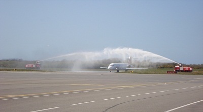 Les appareils de Volotea ont été accueillis par le traditionnel arrosage lors de leur atterrissage en Corse - Photo DR