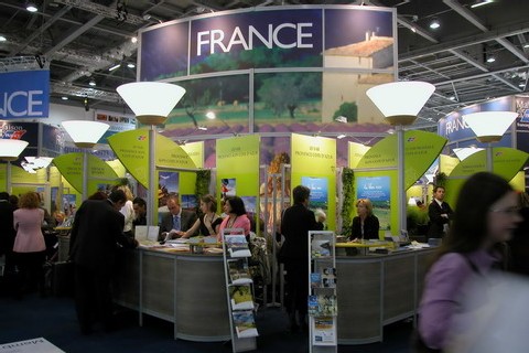 La France n'a pas un Salon en mesure de rivaliser avec les WWT, FITUR, ITB et autres poids lourds du secteur...