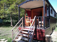 © Francis Bonnin © Francis Bonnin