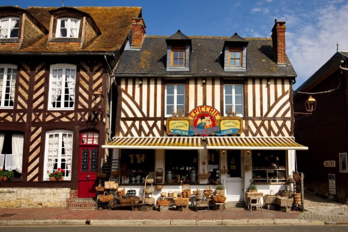 Beuvron-en-Auge est traversée par la Route du cidre, qui s’étend sur 40 km, et fédère une vingtaine de producteurs  - DR :  Thomas Boivin, Calvados Tourisme