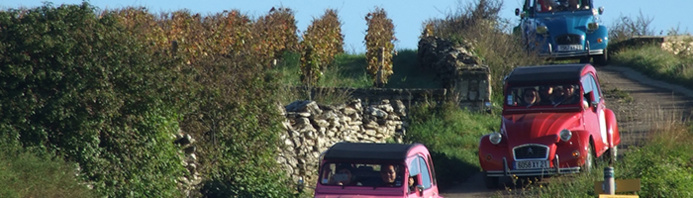 Rallye en 2CVs en Côte de Beaune, vignobles de Bourgogne © 2CV Bourgogne Tours / Exclusive France Tours Rallye en 2CVs en Côte de Beaune, vignobles de Bourgogne © 2CV Bourgogne Tours / Exclusive France Tours