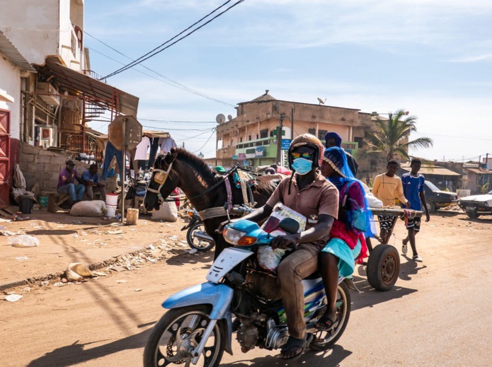 Le Sénégal est parvenu à garder le nombre de cas de Covid-19 bas et à maintenir son économie en marche. Catherine Leblond/Alamy Stock Image Le Sénégal est parvenu à garder le nombre de cas de Covid-19 bas et à maintenir son économie en marche. Catherine Leblond/Alamy Stock Image