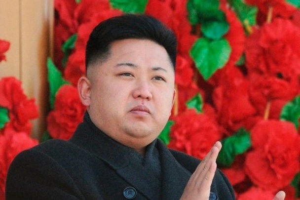 Plus de 100 kilomètres de pistes, des hôtels, des restos, des discos, du boulot pour les malheureux esclaves de pays qui n'ont rien à bouffer mais qui seront heureux de skier… C'est sûr, Grand Kim Kong ! Plus de 100 kilomètres de pistes, des hôtels, des restos, des discos, du boulot pour les malheureux esclaves de pays qui n'ont rien à bouffer mais qui seront heureux de skier… C'est sûr, Grand Kim Kong !