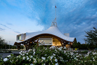 Centre Pompidou-Metz © Shigeru Ban Architects Europe et Jean de Gastines Architectes, avec Philip Gumuchdjian pour la conception du projet lauréat du concours / Metz Métropole / Centre Pompidou-Metz / Photographie : Studio Hussenot