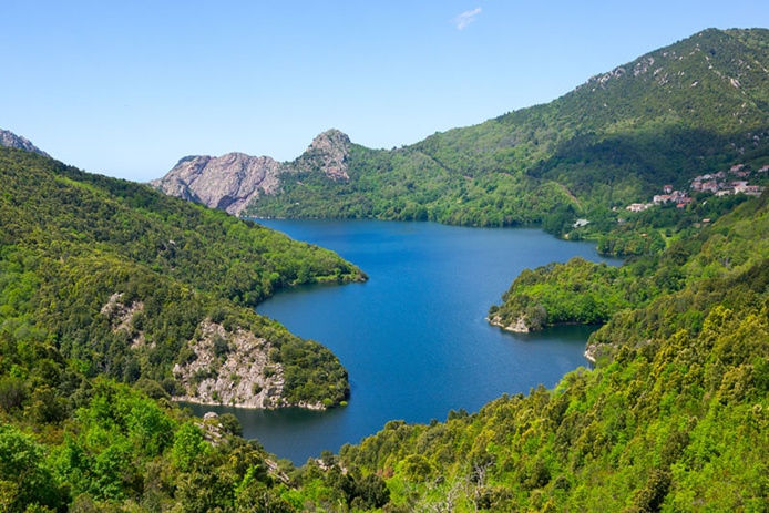 Lac de Tolla © iStock Lac de Tolla © iStock