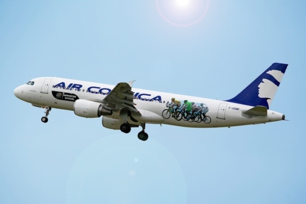 Un Airbus d'Air Corsica aux couleurs du Tour de France. DR