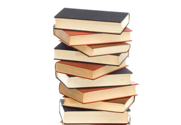 Et vous, en vacances, êtes-vous plutôt livres ou magazines ? - DR : Fotolia Et vous, en vacances, êtes-vous plutôt livres ou magazines ? - DR : Fotolia