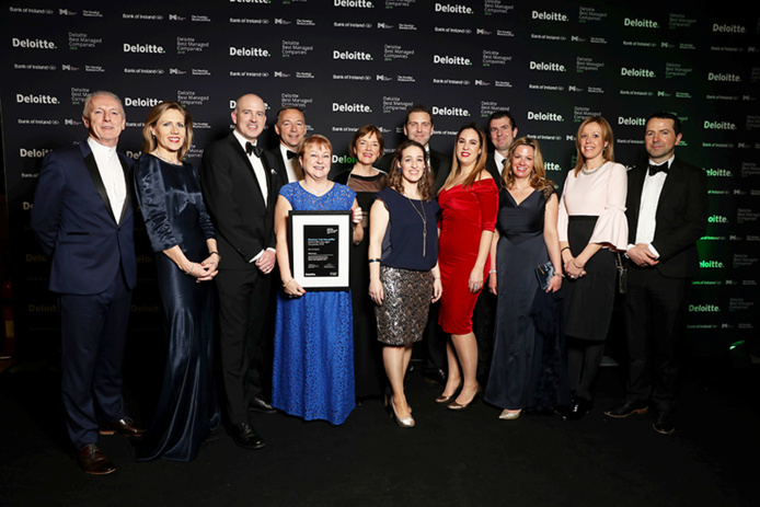 L’équipe d’Abbey Group recevant le prix Deloitte Best Managed Companies en 2019