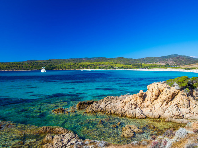 Pour aller en Corse les voyageurs pourront utiliser le pass sanitaire dès le 9 juin - Depositphotos.com gevision Pour aller en Corse les voyageurs pourront utiliser le pass sanitaire dès le 9 juin - Depositphotos.com gevision