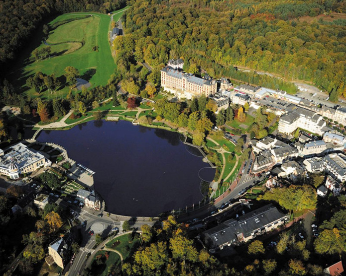 Vue aérienne Bagnoles de l'Orne © David Commenchal
