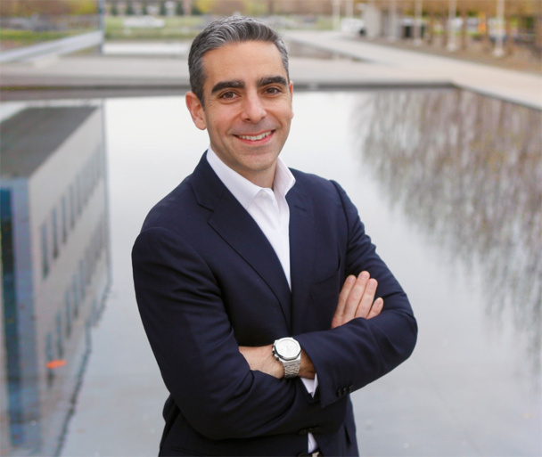 David Marcus, fondateur du service en ligne PayPal, créé il y a quinze ans, dans l'optique de devenir une monnaie globale et universelle considère qu’avec le développement du tourisme spatial, les touristes de l’espace auront forcément besoin d'argent. - DR David Marcus, fondateur du service en ligne PayPal, créé il y a quinze ans, dans l'optique de devenir une monnaie globale et universelle considère qu’avec le développement du tourisme spatial, les touristes de l’espace auront forcément besoin d'argent. - DR