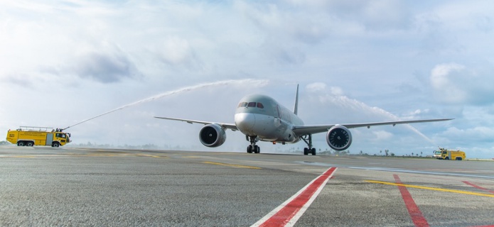 Qatar Airways atterrit pour la première fois à Abidjan. La compagnie opère désormais trois vols hebdomadaires entre Doha  et la Côte d'Ivoire, via Accra - DR : Qatar Airways