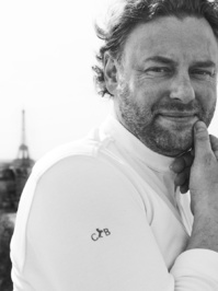 Air France : le chef étoilé Arnaud Donckele signe les menus de La Première