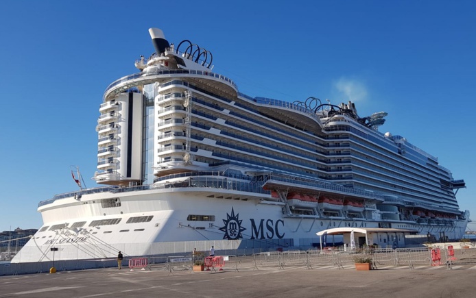 Le MSC Seaside amarré au port de Syracuse en Sicile - Photo CE Le MSC Seaside amarré au port de Syracuse en Sicile - Photo CE