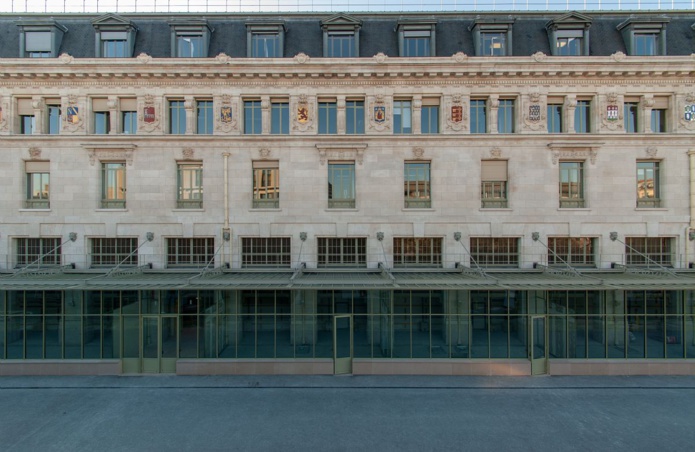 Les peintures murales de 1906 (Gare de Lyon) ont été restauré et la galérie est à nouveau accessible - DR