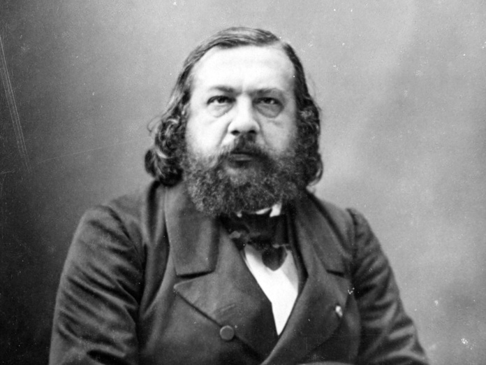 Théophile Gautier est loin d’être le seul à revendiquer du pittoresque. Sous Louis Philippe, le concept de « couleur locale » est très répandu partout, dans la littérature, au théâtre et dans les aspirations de la majeure partie des écrivains de l’époque, donc dans celle de leurs lecteurs. - Photo WIKIPEDIA