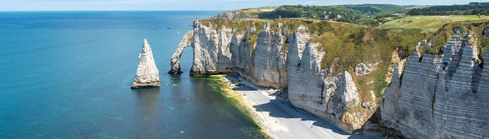 Etretat aiguille © Safia REBATI de Pixabay