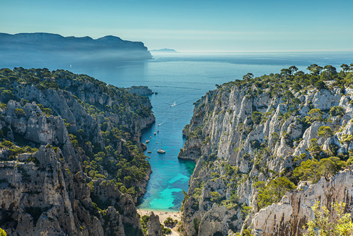 Calanques © Adobe Stock