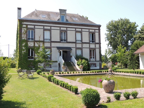 L'Hôtel Golf Parc Robert Hersant compte 20 chambres et accueille une salle de séminaire de 80 m² - Photo DR