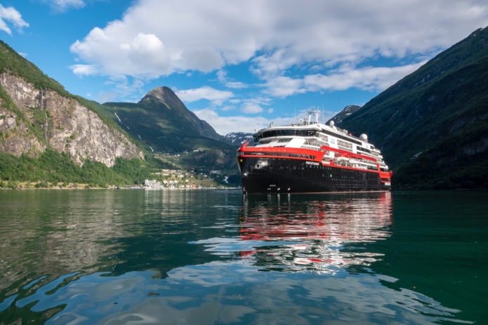 Hurtigruten baptise son navire à propulsion hybride MS Fridtjof Nansen