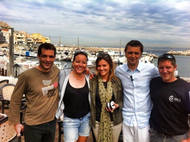 L'équipe de Prenons Le Large : Xavier Petit (2e à dte) Frederic Arfi, Luc Sarli, Fanny Serin, Smahane Legouit L'équipe de Prenons Le Large : Xavier Petit (2e à dte) Frederic Arfi, Luc Sarli, Fanny Serin, Smahane Legouit