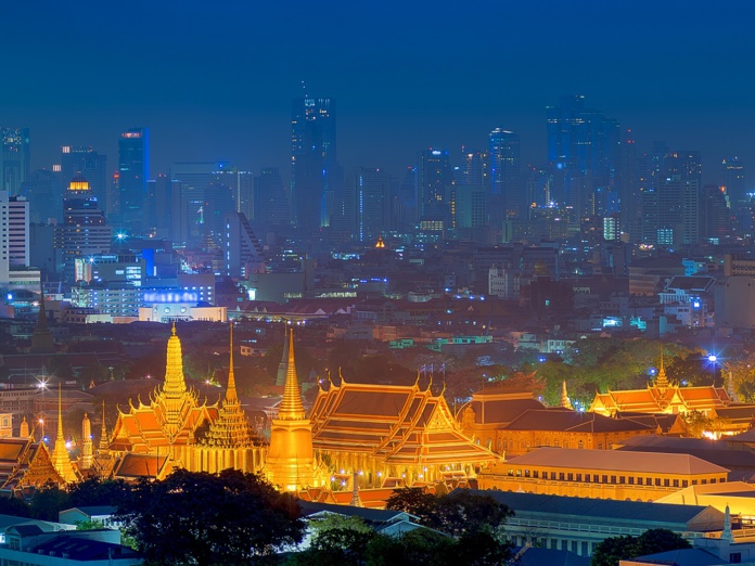 A cause d'une vaccination insuffisante l'ouverture aux touristes de Bangkok est reportée - Crédit photo : Depositphotos @nirutdps