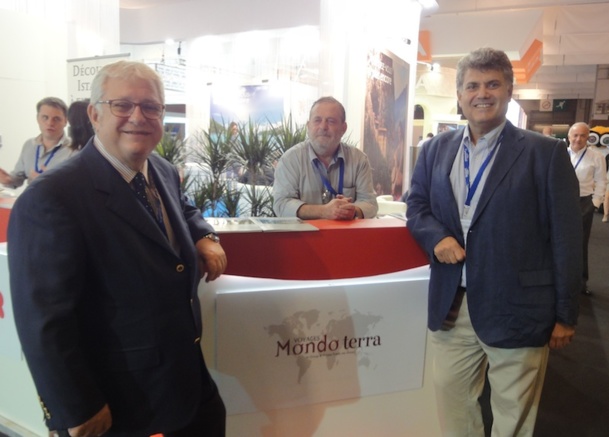 Fikret et Berge, les heureux représentants de Mondoterra Fikret et Berge, les heureux représentants de Mondoterra