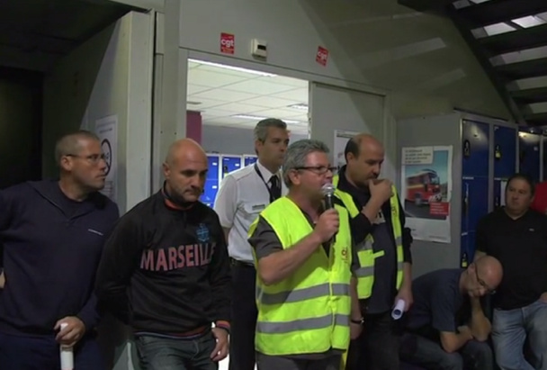 "Nos emplois nous appartiennent et nous sommes en légitime défense." Aimé Musto, responsable CGT Air France à Marseille - Capture d'écran