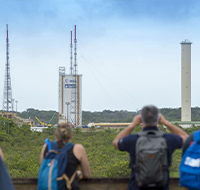 Visite de groupe / ©CNES/ESA/Arianespace – Optique vidéo du CSG