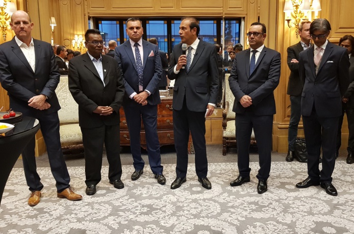 Au centre, Louis Steven Obeegadoo, Premier ministre adjoint de l'Ile Maurice : "Il n'est pas question de retourner en arrière, nous ne pouvons pas assumer le coût économique d'un retour en arrière" - Photo CE