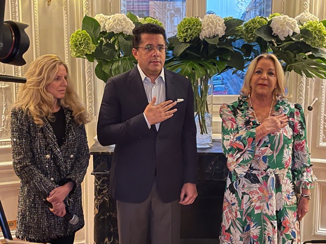 République dominicaine : David Collado, ministre du Tourisme et Rosa Margarita Hernandez Caamaño de Grullón, /crédit JDL République dominicaine : David Collado, ministre du Tourisme et Rosa Margarita Hernandez Caamaño de Grullón, /crédit JDL