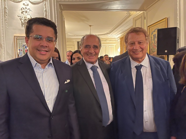 David Collado (gche) et Jean-Pierre Mas et Mumtaz Tekker, respectivement président et vice-présidents de EdV /crédit JDL David Collado (gche) et Jean-Pierre Mas et Mumtaz Tekker, respectivement président et vice-présidents de EdV /crédit JDL
