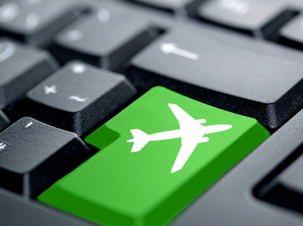 Les agents de voyages ne doivent pas avoir peur d'Internet mais s'inspirer des innovations qui s'y créent et s'adapter aux changements apportés par ce média - © IckeT - Fotolia.com