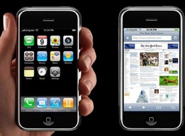 Les agents de voyages peuvent, et doivent, utiliser les smartphones et les tablettes tactiles pour développer leur activité et fidéliser leur clientèle - Photo DR Les agents de voyages peuvent, et doivent, utiliser les smartphones et les tablettes tactiles pour développer leur activité et fidéliser leur clientèle - Photo DR