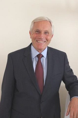 Alain Glacet est récompensé pour son travail en faveur du développement du tourisme français à Madère - Photo DR Alain Glacet est récompensé pour son travail en faveur du développement du tourisme français à Madère - Photo DR