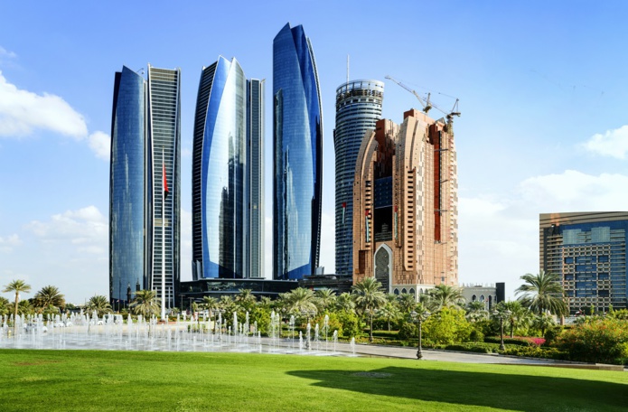 Voyage à Abu Dhabi : la France intègre la liste verte établie par l'émirat. Désormais les voyageurs non-vaccinés ne sont plus soumis à une quarantaine sur place - Depositphotos.com Auteur ventdusud Voyage à Abu Dhabi : la France intègre la liste verte établie par l'émirat. Désormais les voyageurs non-vaccinés ne sont plus soumis à une quarantaine sur place - Depositphotos.com Auteur ventdusud